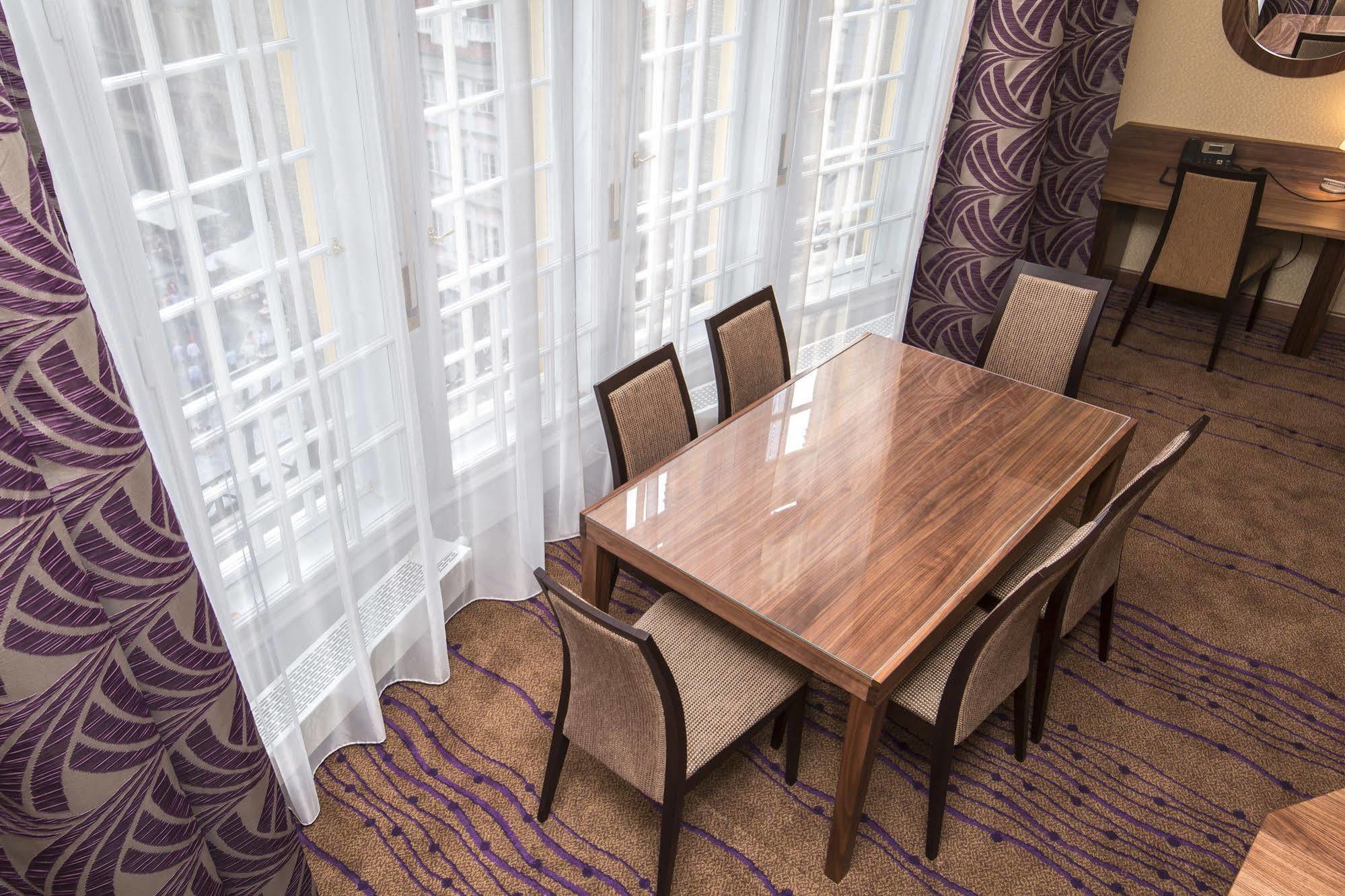 Merchants Crown Suites And Spa Prague
